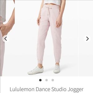 LULULEMON DANCE STUDIO JOGGER